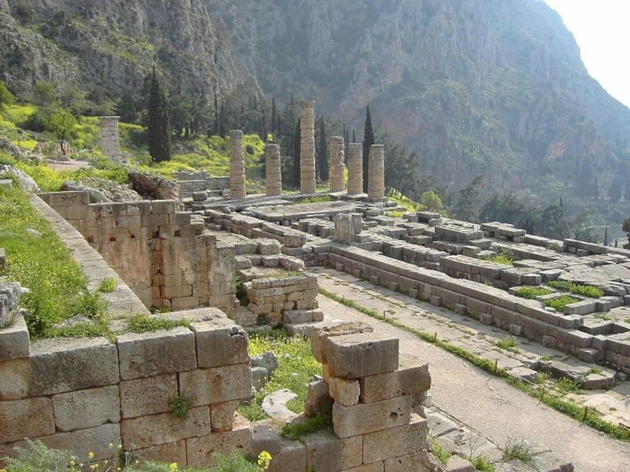 House In Delphi Villa ภายนอก รูปภาพ